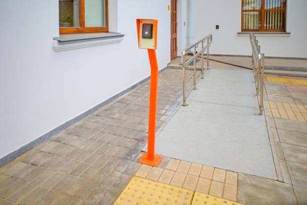 A property with a secure and well-functioning gooseneck pedestal